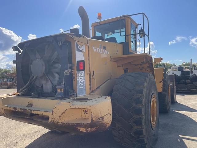 Image of Volvo L220E equipment image 2