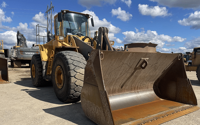 Image of Volvo L220E equipment image 1