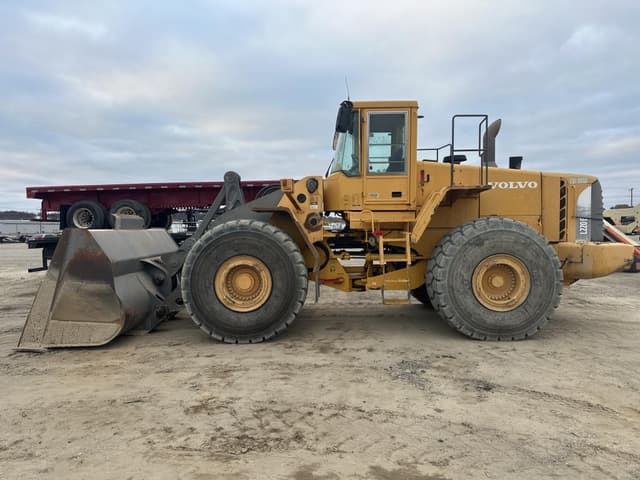 Image of Volvo L220E equipment image 1