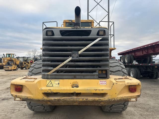 Image of Volvo L220E equipment image 3