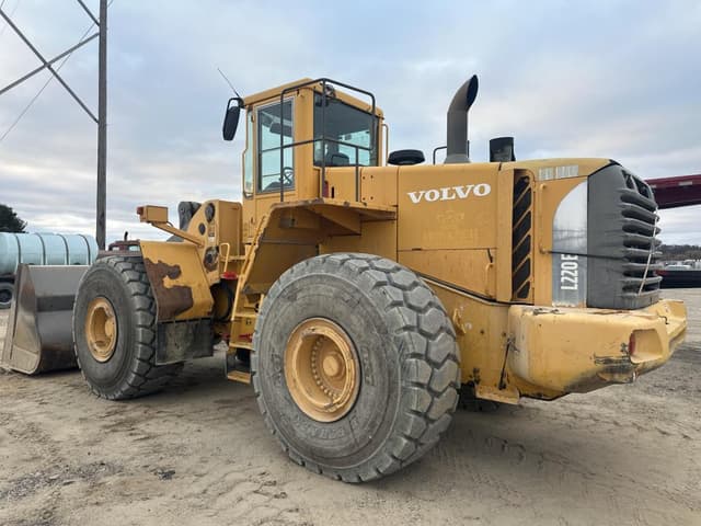 Image of Volvo L220E equipment image 2