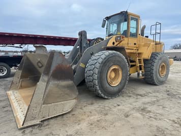Main image Volvo L220E