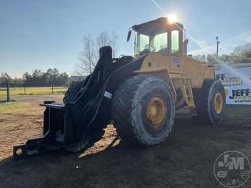 Main image Volvo L220E