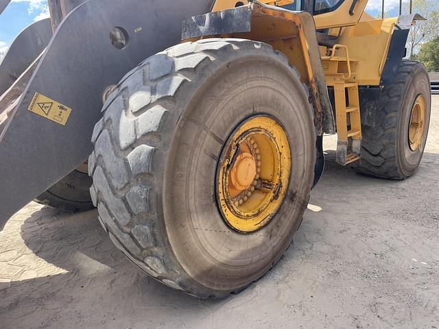 Image of Volvo L220F equipment image 2