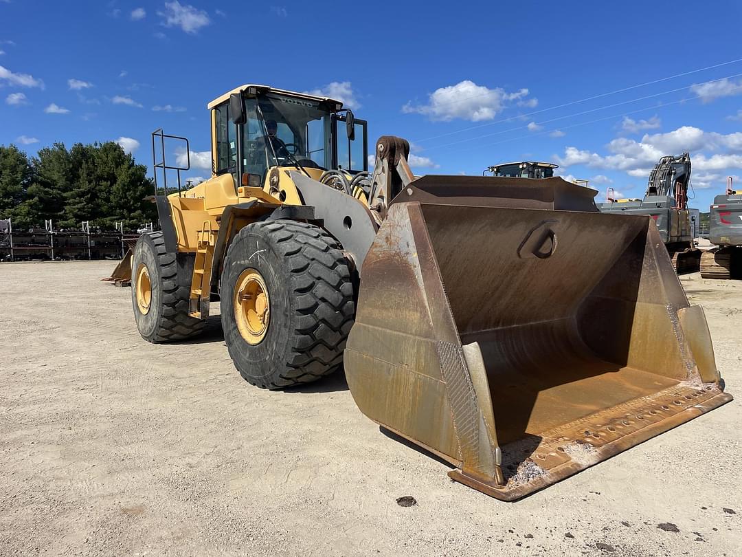 Image of Volvo L220F Primary image