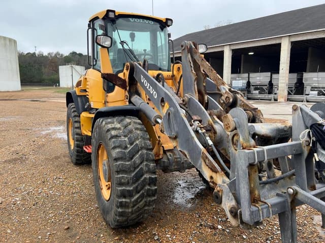 Image of Volvo L45H equipment image 3