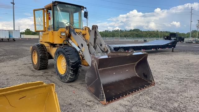 Image of Volvo L50C equipment image 2