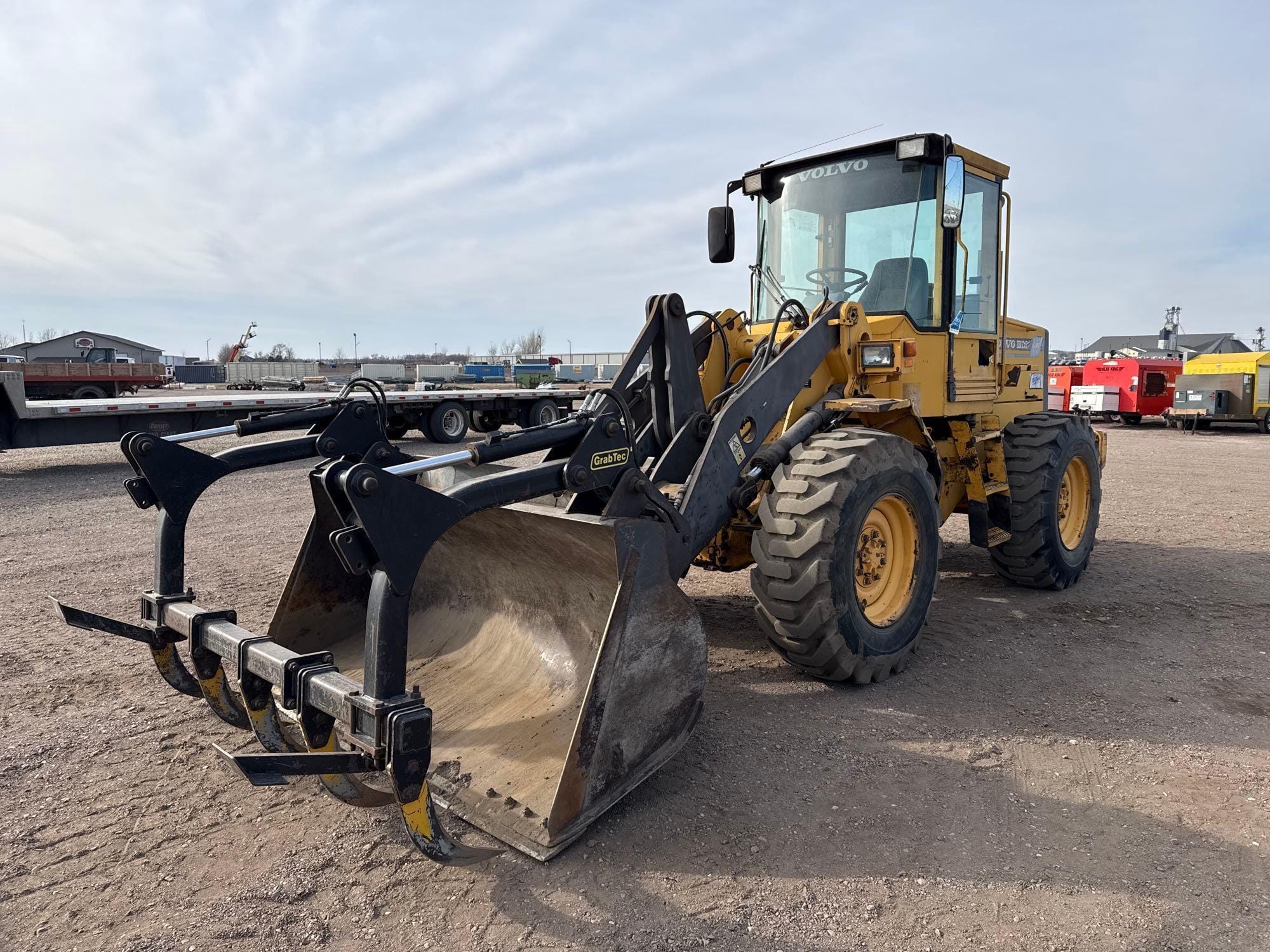 Volvo L50C Equipment Image0