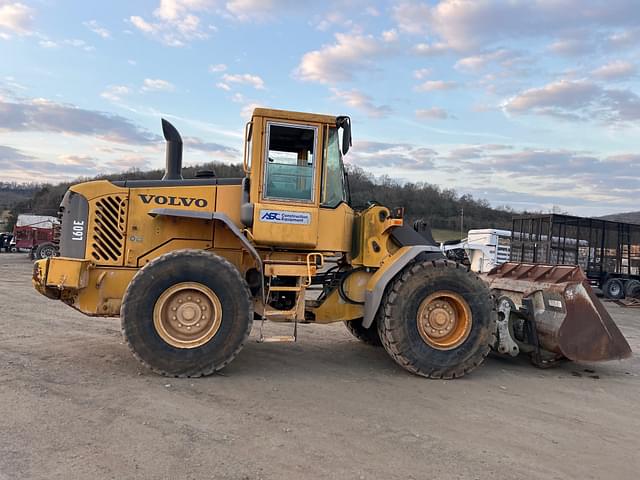 Image of Volvo L60E equipment image 4