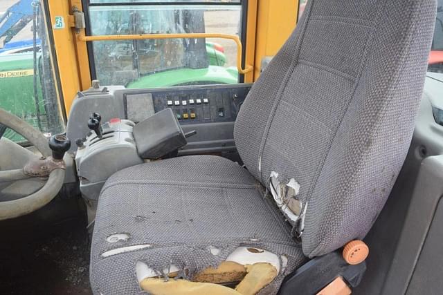 Image of Volvo L60E equipment image 4