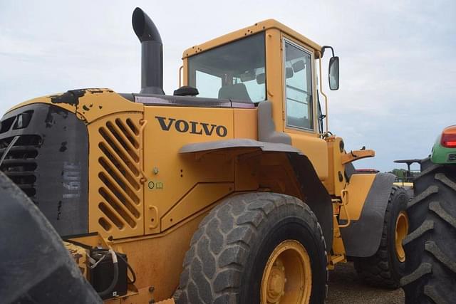 Image of Volvo L60E equipment image 2