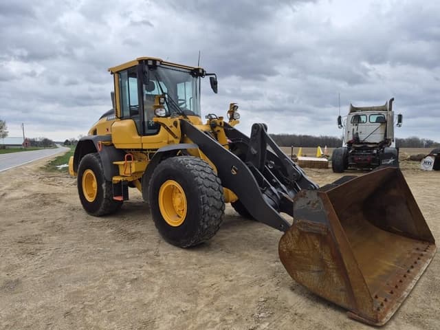 Image of Volvo L60H equipment image 3