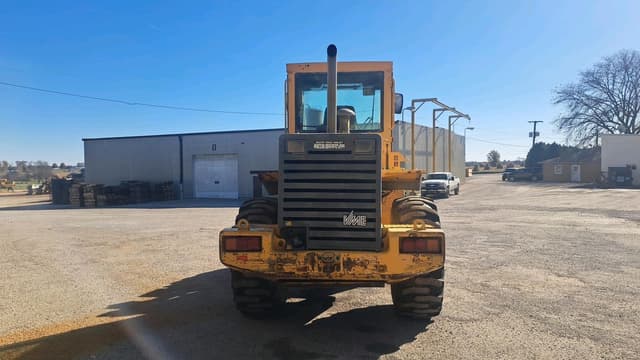 Image of Volvo L70B equipment image 3