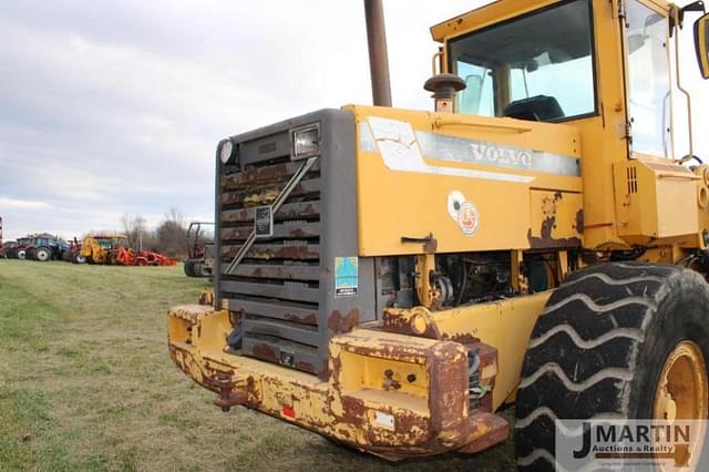 Image of Volvo L70C equipment image 4