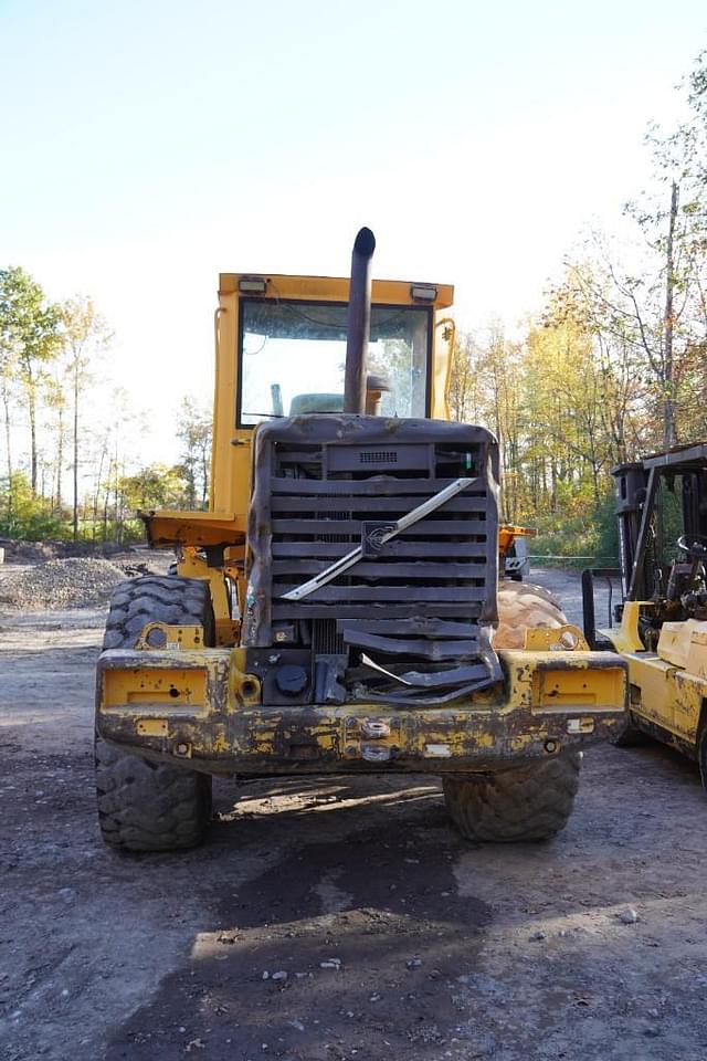 Image of Volvo L70C equipment image 3