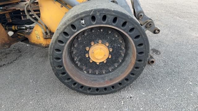 Image of Volvo L70D equipment image 3