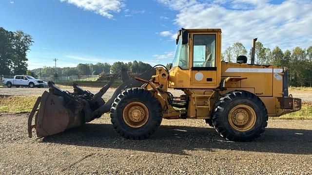 Image of Volvo L70D equipment image 2