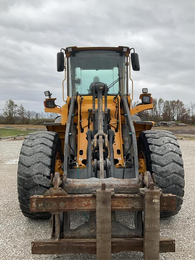 Image of Volvo L70E equipment image 3