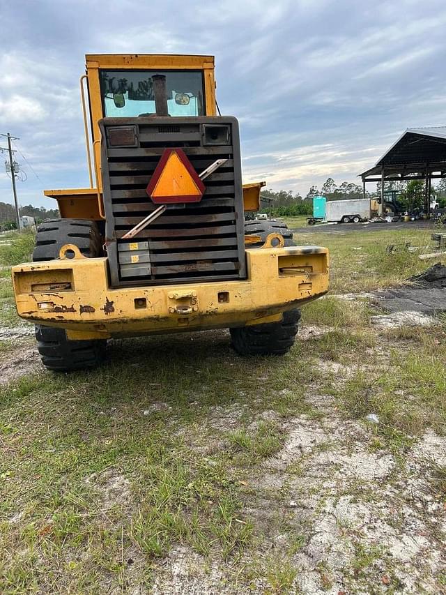 Image of Volvo L90C equipment image 3