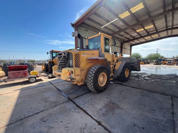 Image of Volvo L90E equipment image 2