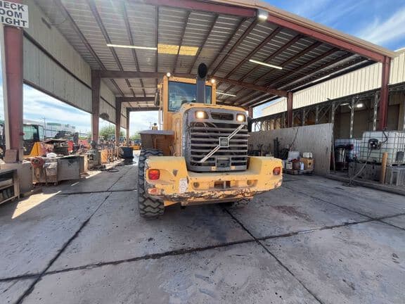 Image of Volvo L90E equipment image 1