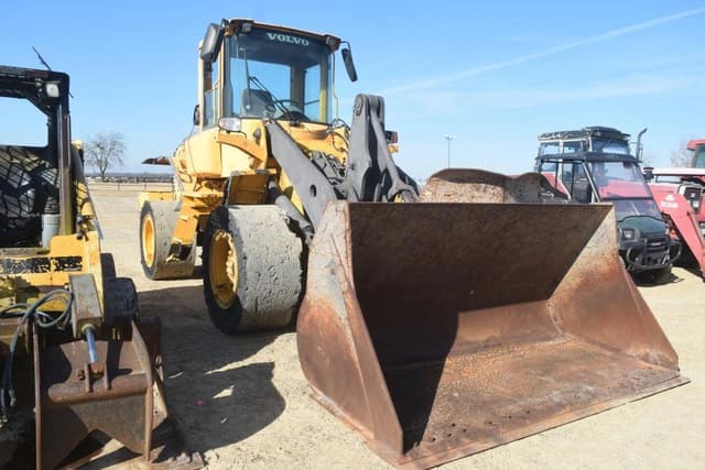 Image of Volvo L90E equipment image 3