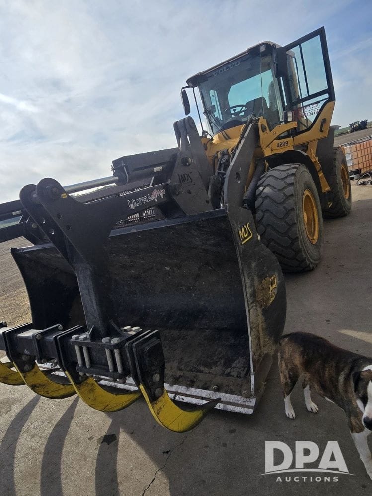 Volvo L90F Equipment Image0