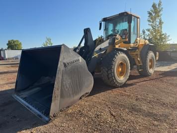 Main image Volvo L90F