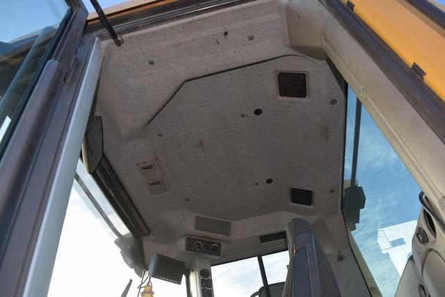 Image of Volvo L90G equipment image 4