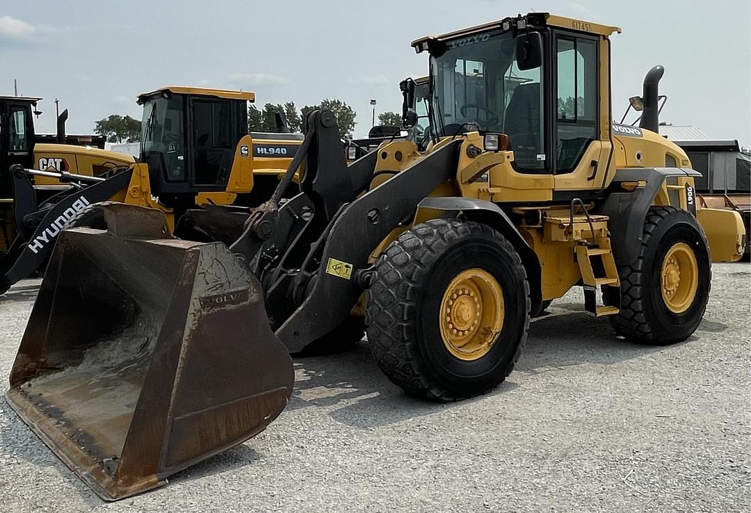 Image of Volvo L90G Primary image