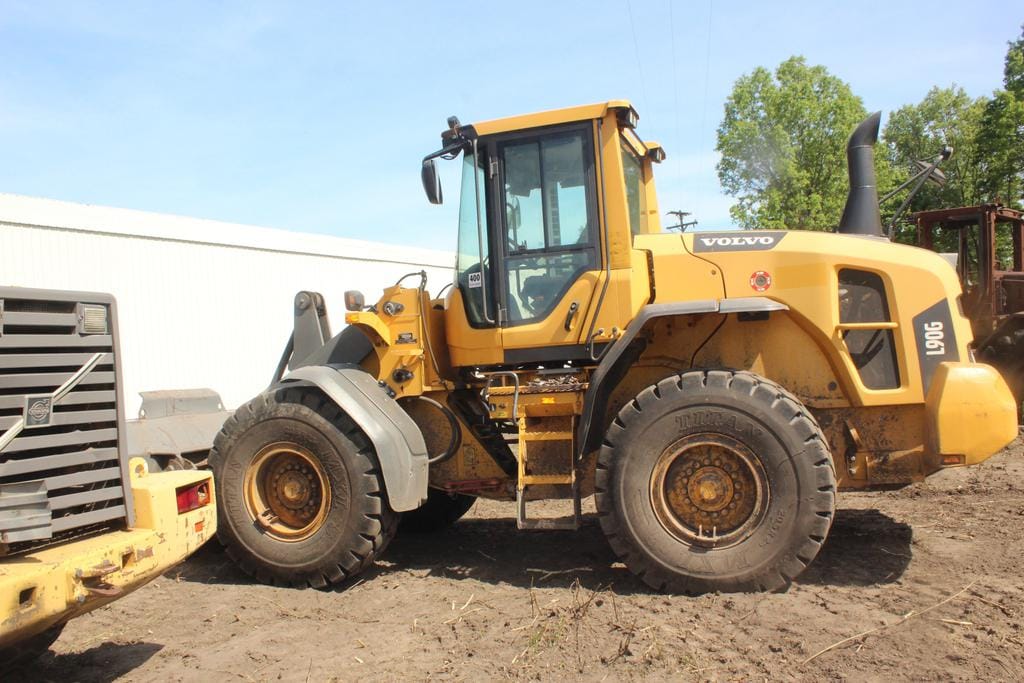 Main image Volvo L90G