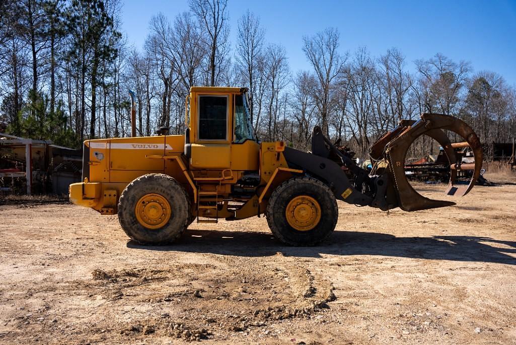 Image of Volvo L90D Primary image