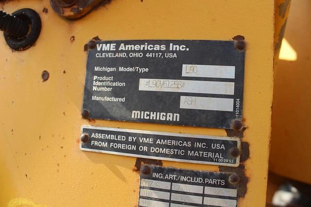 Image of Volvo L90 equipment image 1