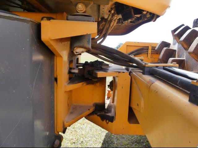 Image of Volvo SD115B equipment image 3