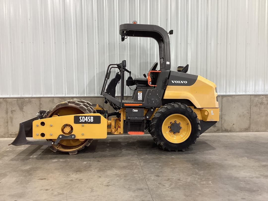 Image of Volvo SD45B Image 0