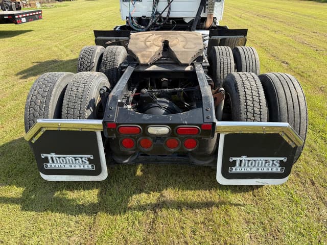 Image of Volvo VNM equipment image 4