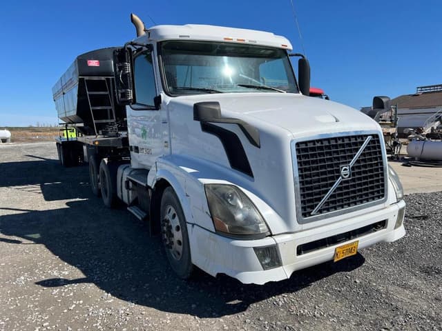 Image of Volvo VNL equipment image 2