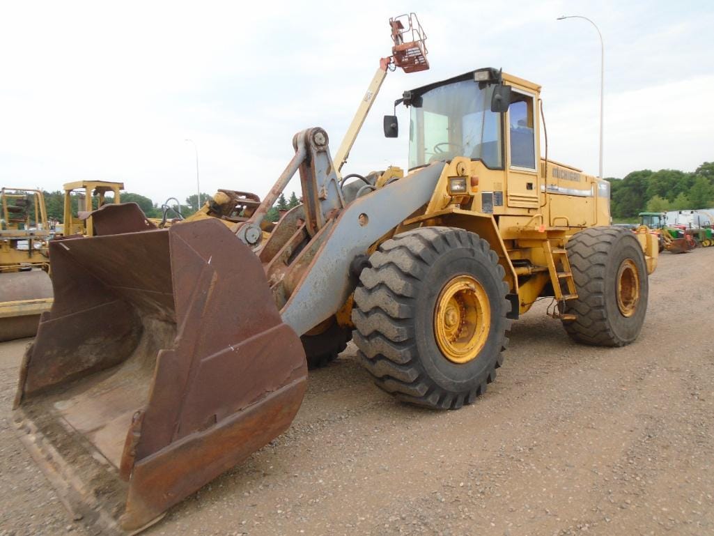 Main image Volvo L180