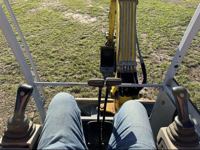 Image of Wacker Neuson EZ26 equipment image 4