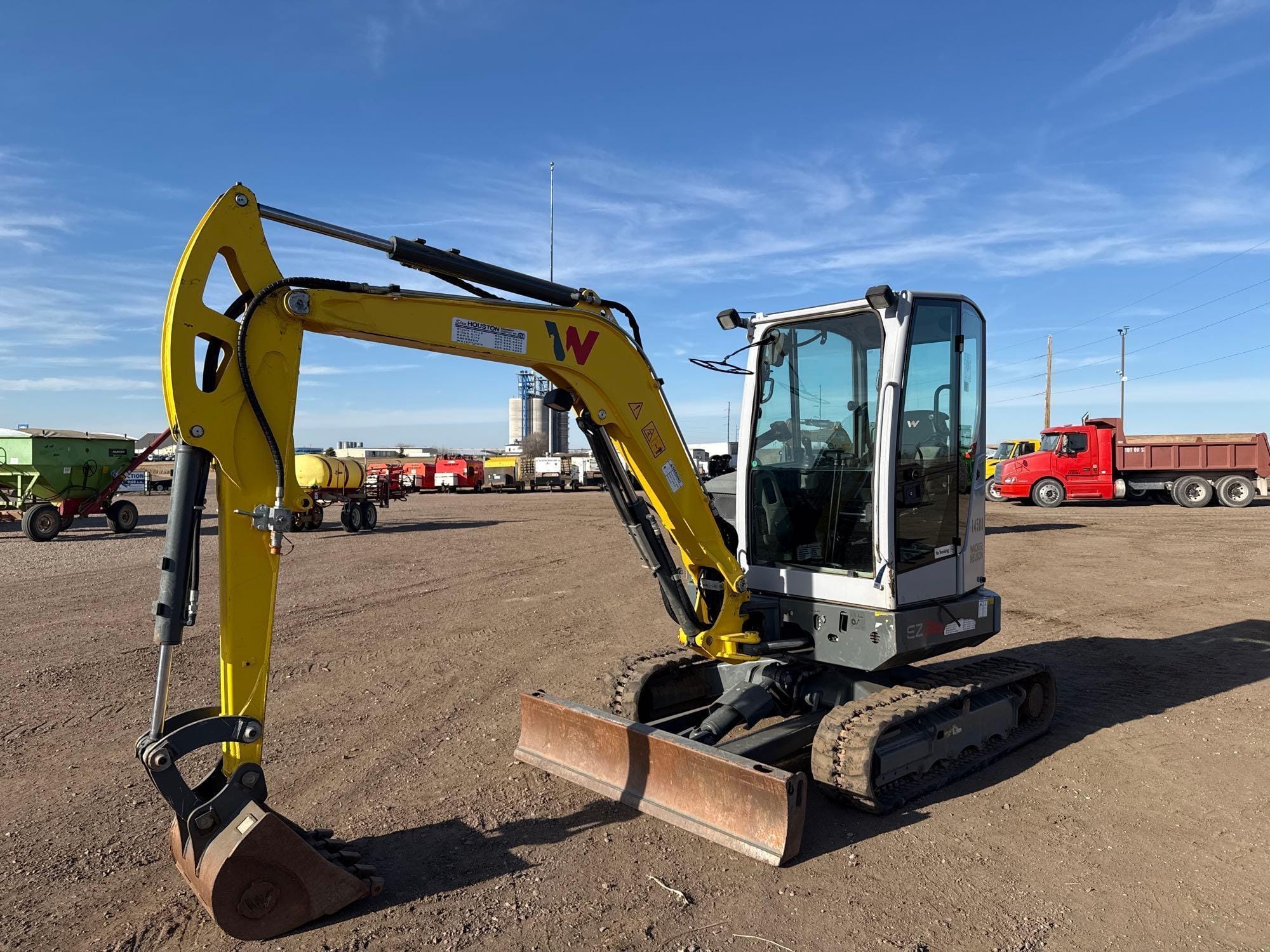 Wacker Neuson EZ36 Equipment Image0