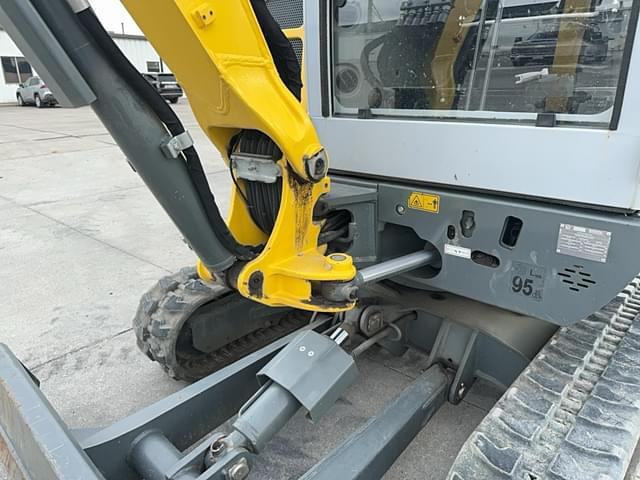 Image of Wacker Neuson EZ38 equipment image 4