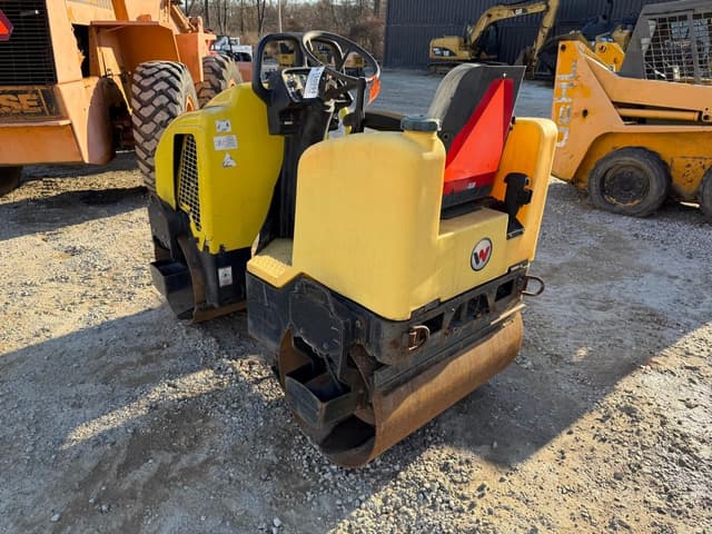 Image of Wacker Neuson RD12 equipment image 2