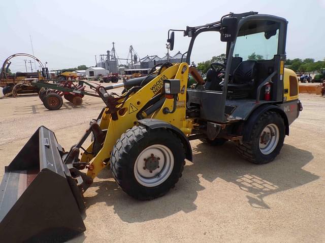 Image of Wacker Neuson WL34 equipment image 3