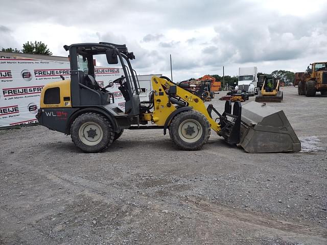 Image of Wacker Neuson WL34 equipment image 3