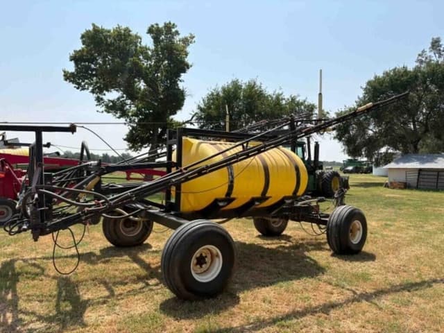 Image of Wako 1000 Gallon 9 Boom Sprayer equipment image 3
