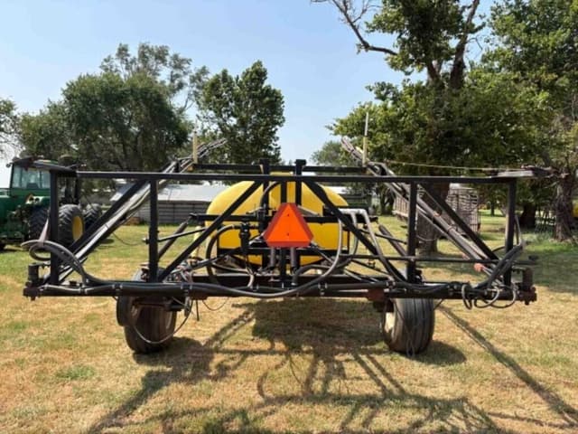 Image of Wako 1000 Gallon 9 Boom Sprayer equipment image 4