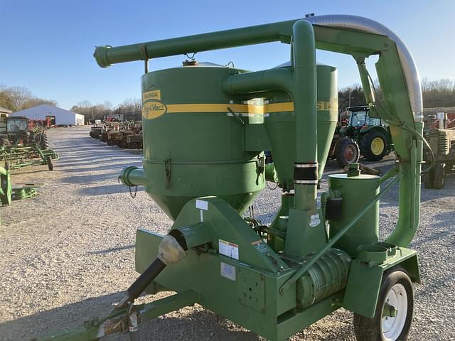 Image of Walinga Agri-Vac 614DLX equipment image 2