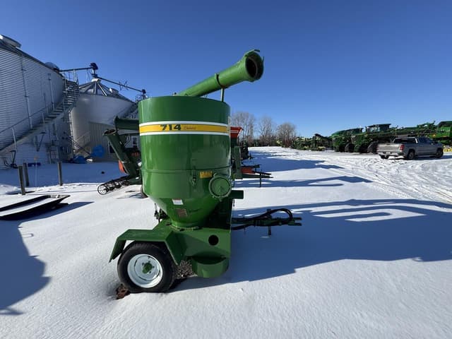 Image of Walinga Agri-Vac 714 Deluxe equipment image 3