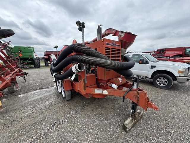 Image of Walinga Agri-Vac 7614 equipment image 2