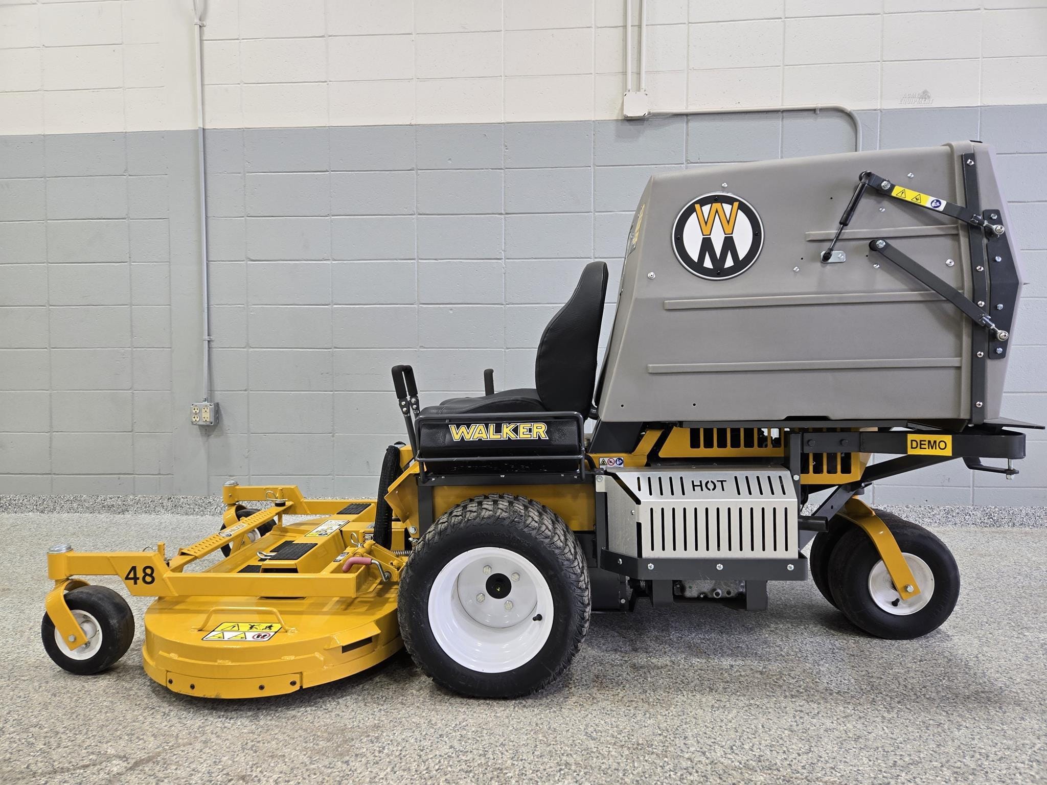 Walker MT27i Equipment Image0